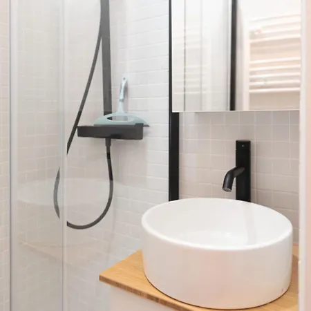 Apartament Bright - Near Place De La Bastille Paryż